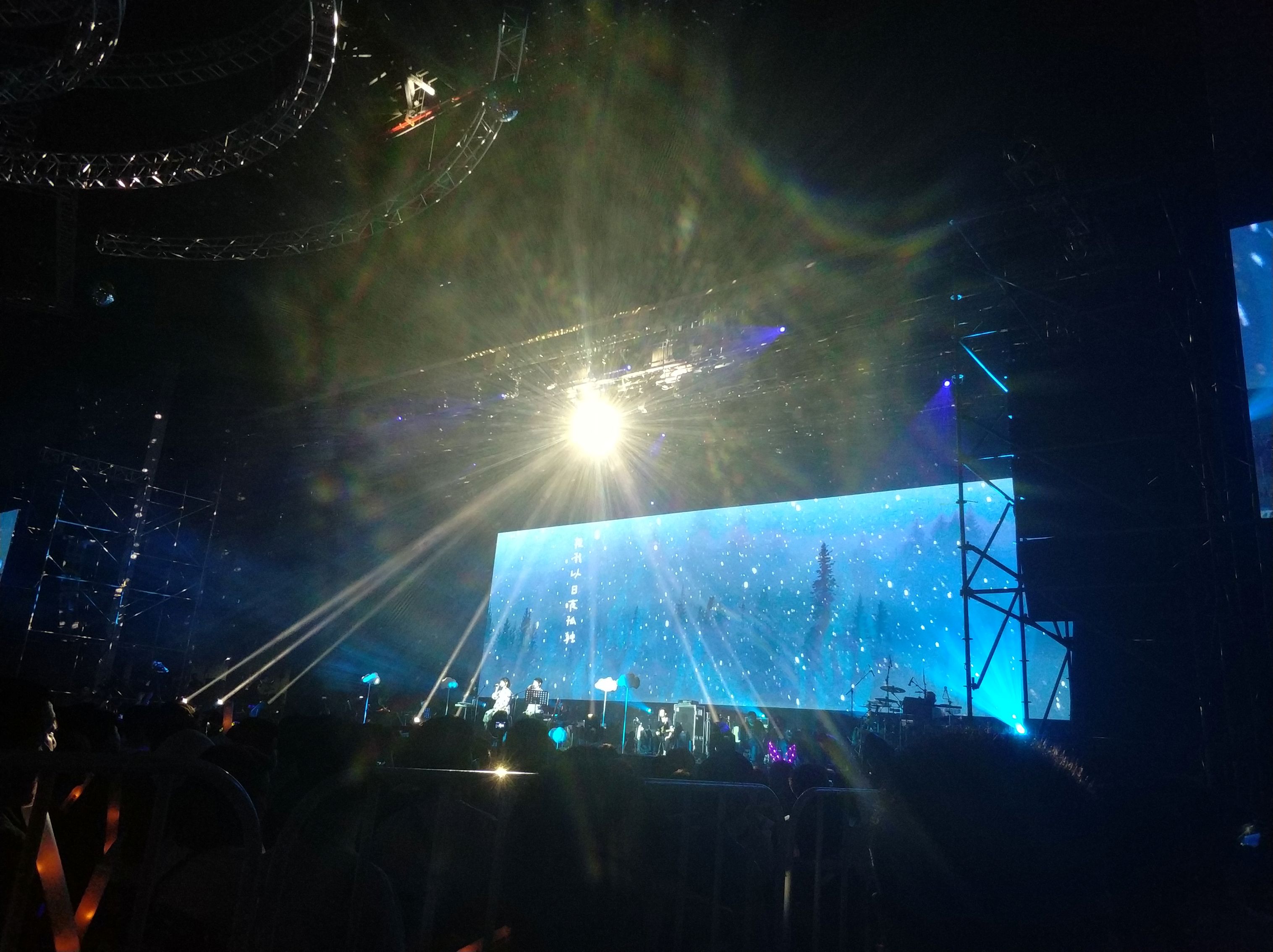 演唱会舞台照